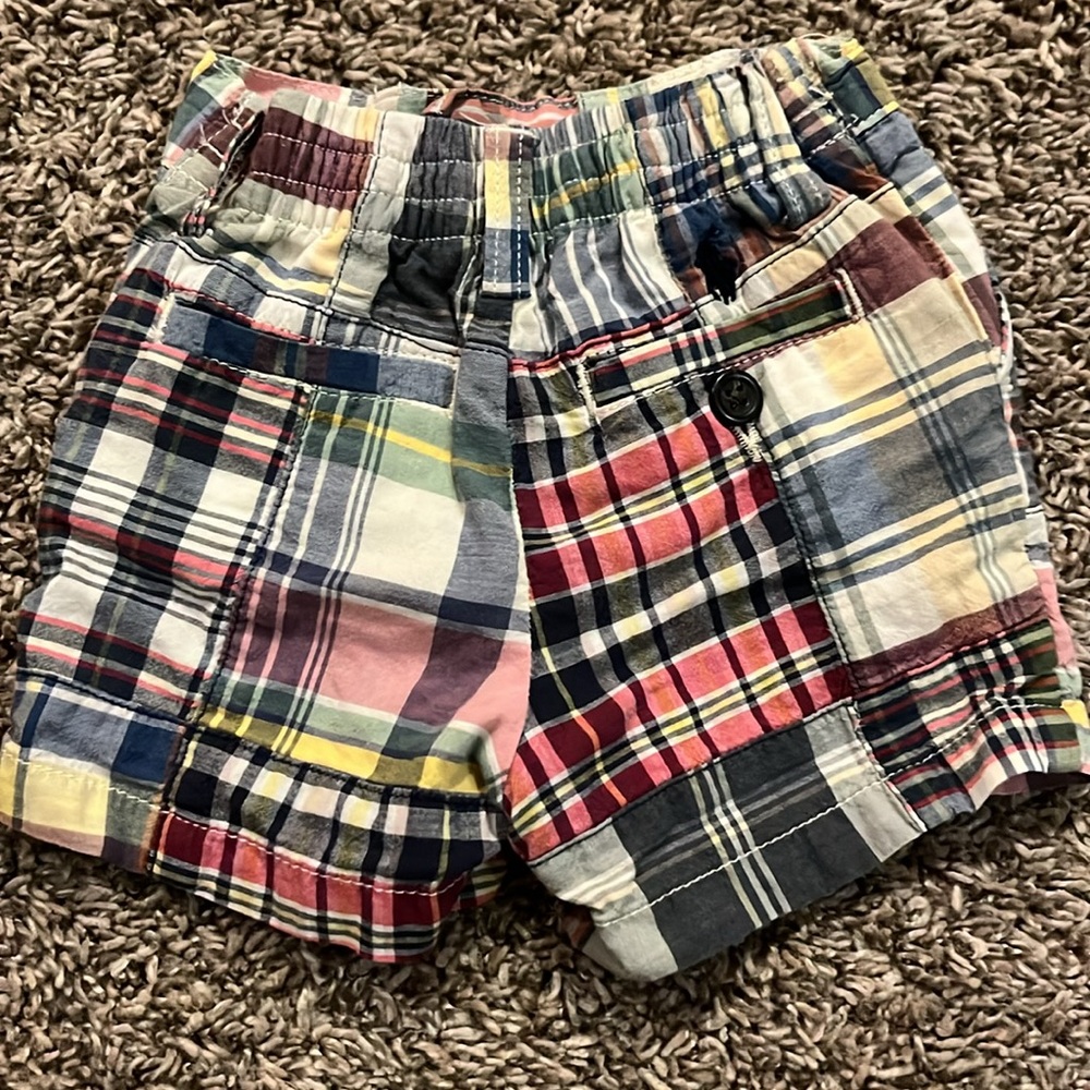 Ralph Lauren plaid shorts - Picture 2 of 4
